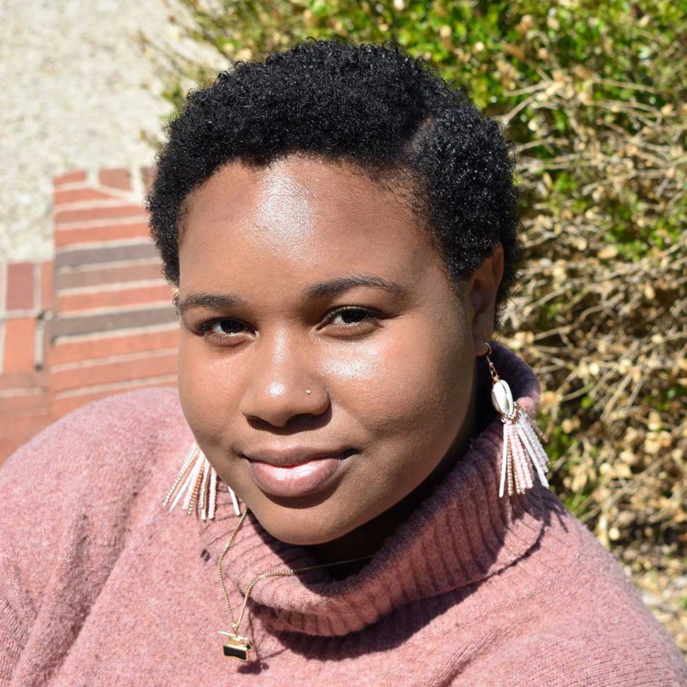 Headshot of Savannah Bowen